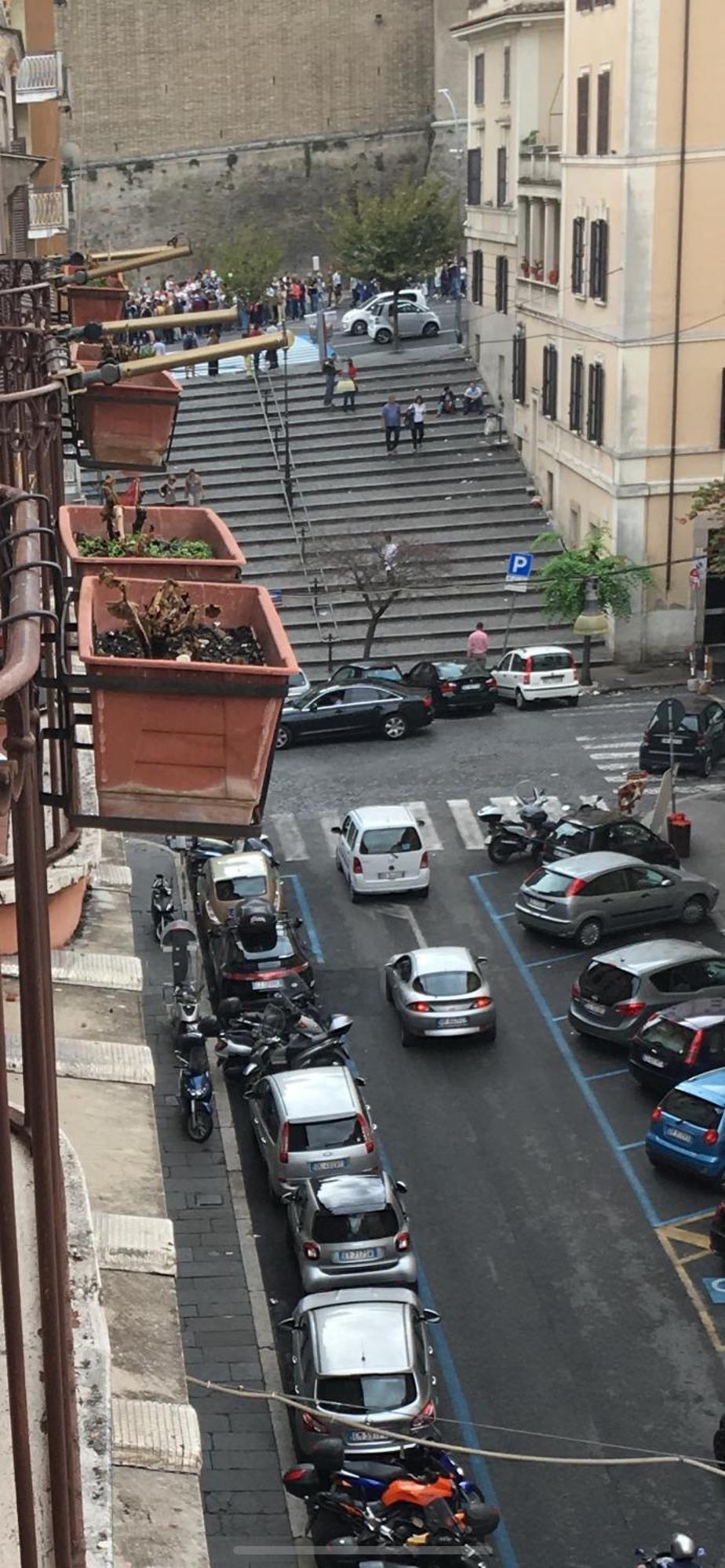 Zeus Group Vatican Roma Esterno foto